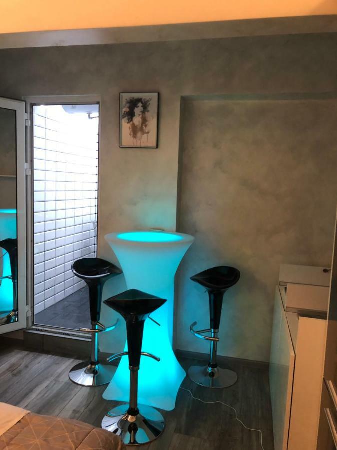 Center House Apartment Sofia Bagian luar foto